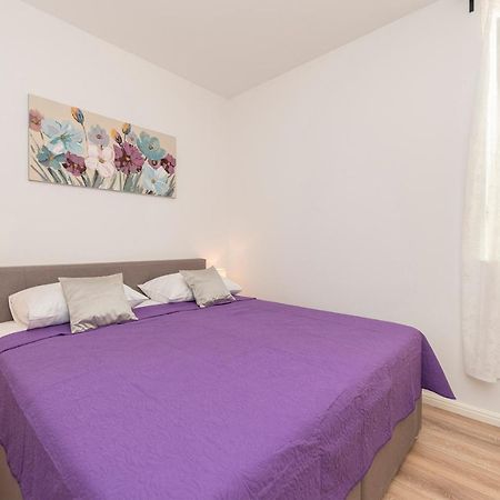 Villa Eni Apartments 2 Mandre Dış mekan fotoğraf